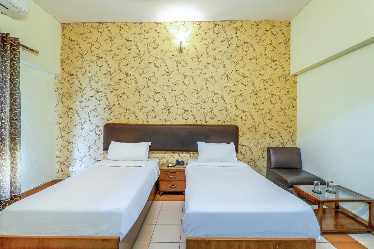 Hotel Executive Hasanganj Εξωτερικό φωτογραφία