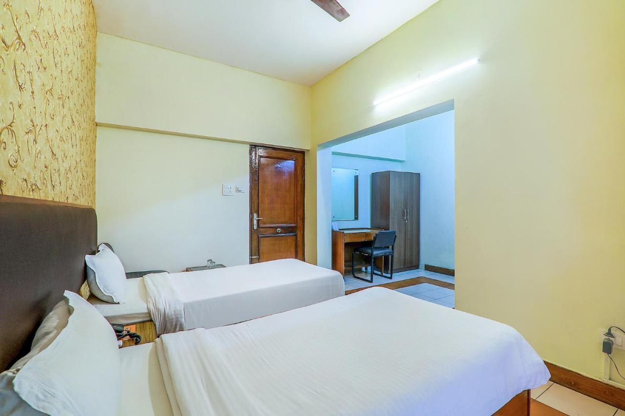 Hotel Executive Hasanganj Εξωτερικό φωτογραφία
