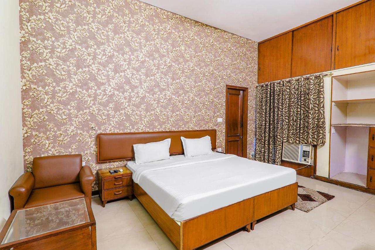 Hotel Executive Hasanganj Εξωτερικό φωτογραφία