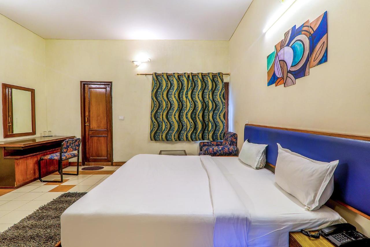 Hotel Executive Hasanganj Εξωτερικό φωτογραφία