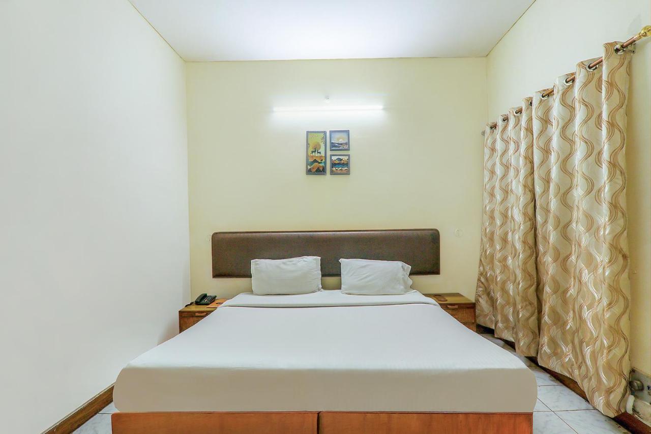 Hotel Executive Hasanganj Εξωτερικό φωτογραφία